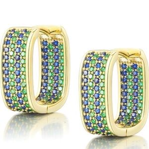 NEW 18K Gold Plated Small Huggie
Hoop Earrings